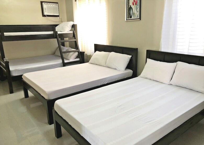 Hotel Susana's Room For Rent