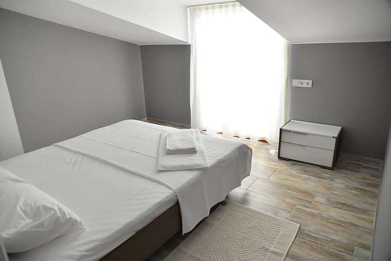 Vavilla Apartment