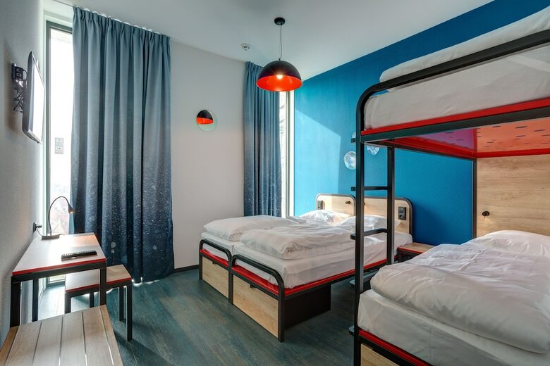 Meininger Hotel Amsterdam Amstel
