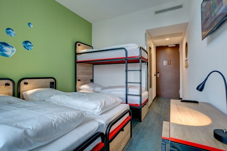 Meininger Hotel Amsterdam Amstel