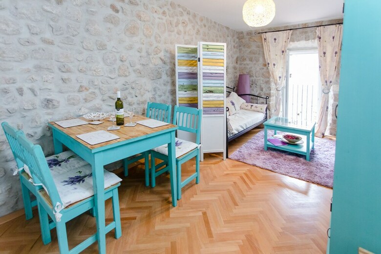Old Town Stajeva Apartments House
