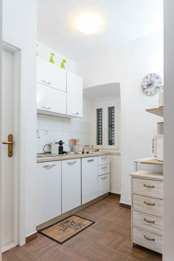 Old Town Stajeva Apartments House
