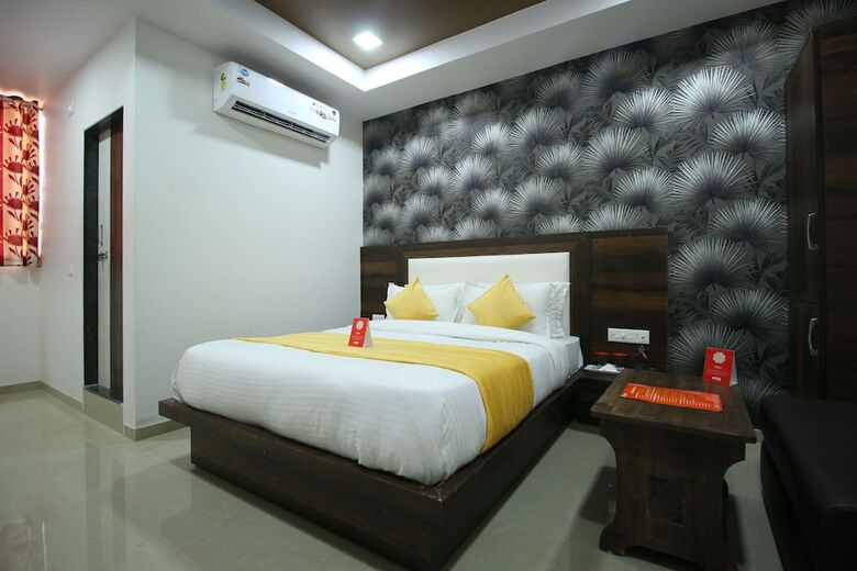 Oyo 8864 Hotel Royal City