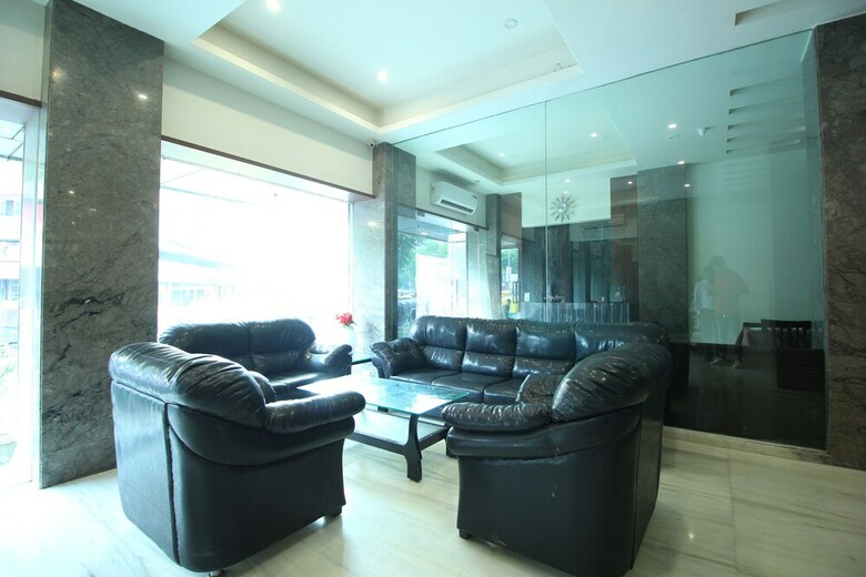 Hotel Oyo Flagship 312 Near Ashram Road