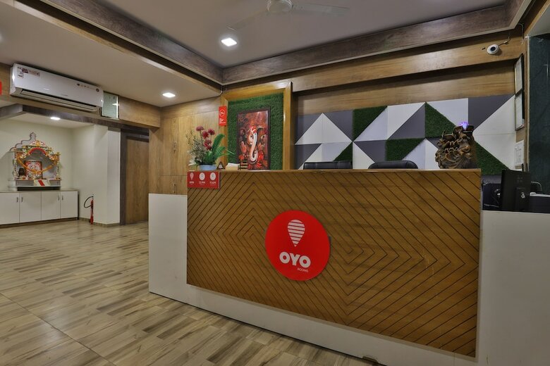 Oyo 10265 Hotel Galaxy