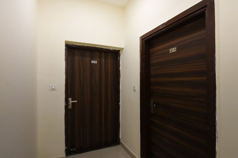Oyo 9727 Hotel Welcome Inn 2