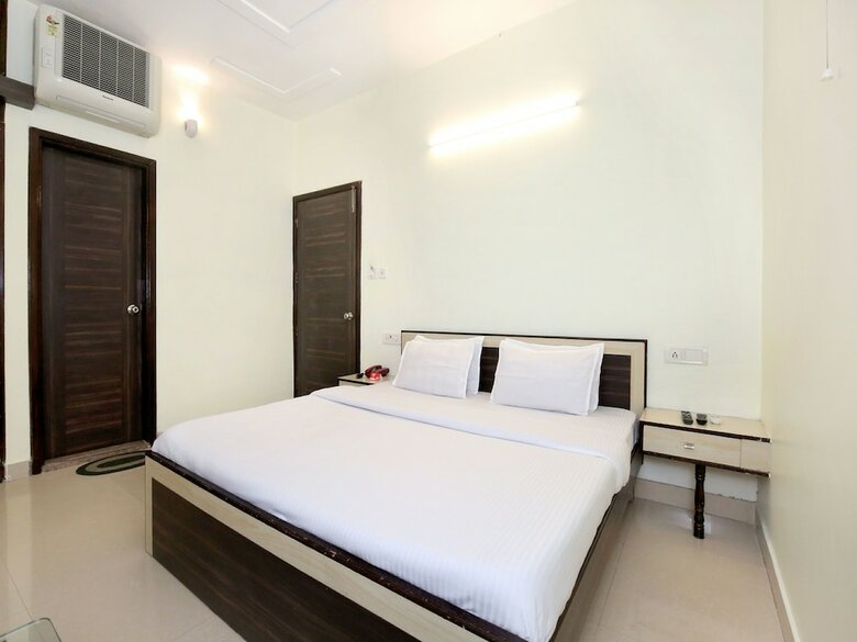 Oyo 9243 Trumpets Hotel