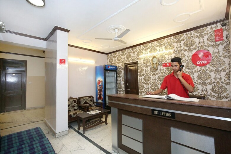 Oyo 6366 Grand Regal Hotel