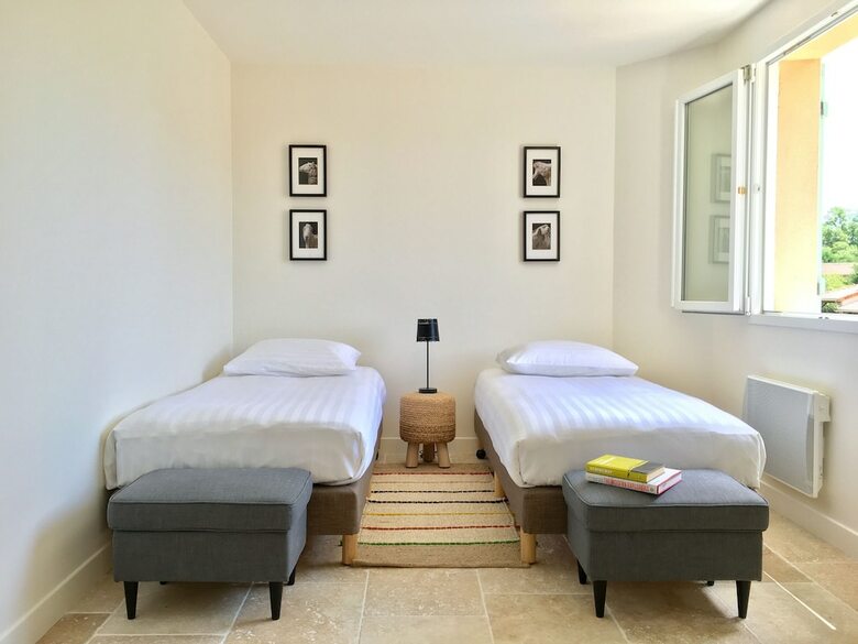 Villa 121