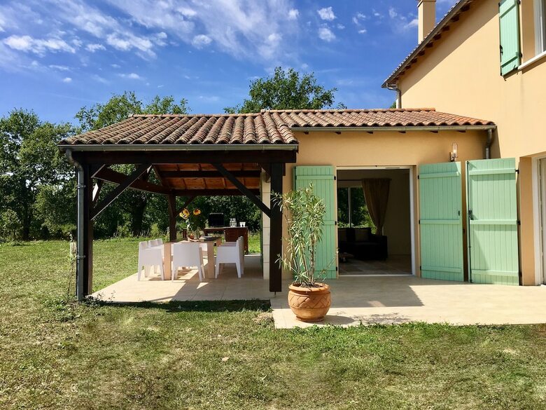 Villa 121