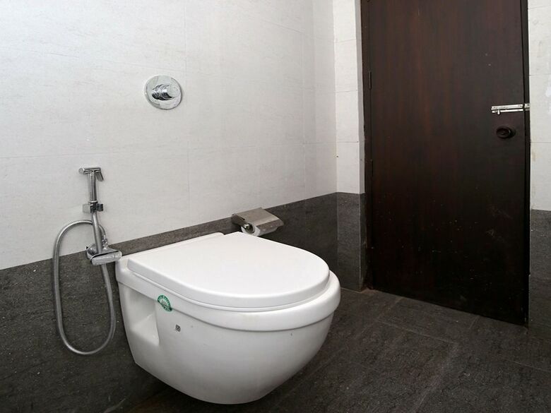 Oyo 10144 Hotel Southend