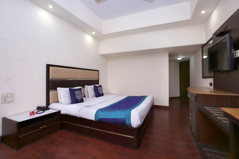 Oyo 10144 Hotel Southend