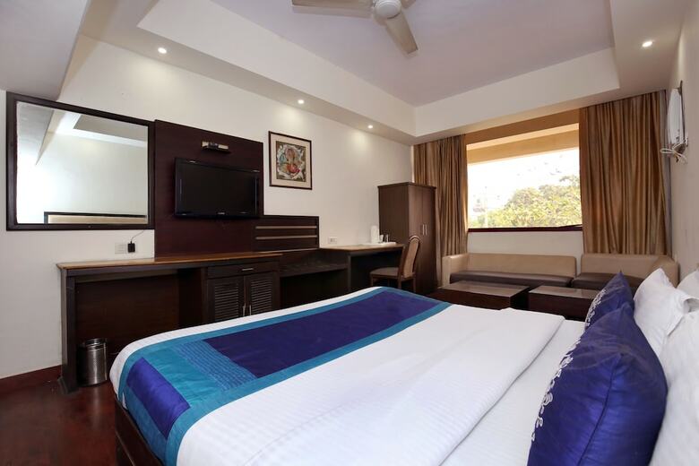 Oyo 10144 Hotel Southend