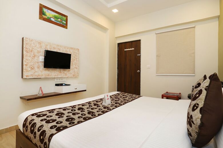 Oyo 6862 Hotel Progressive Inn