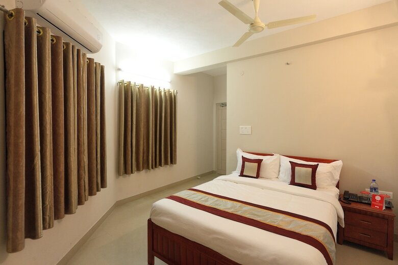 Hotel Oyo 6345 Royce Ebony