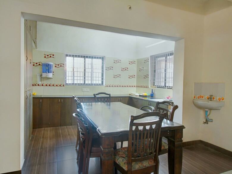 Hotel Oyo 8282 Heritage Residency