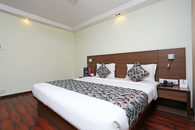 Oyo 9580 Hotel Garnet Inn