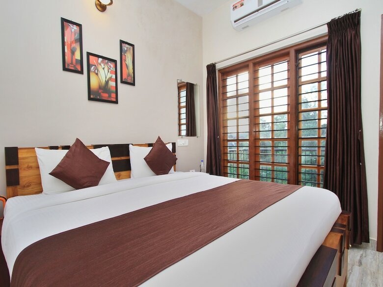 Hotel Oyo 10182 Avyukta Homestay