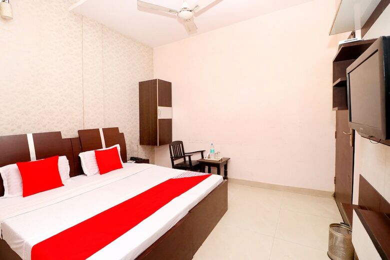 Hotel Oyo 6785 Sunder Bus Stand