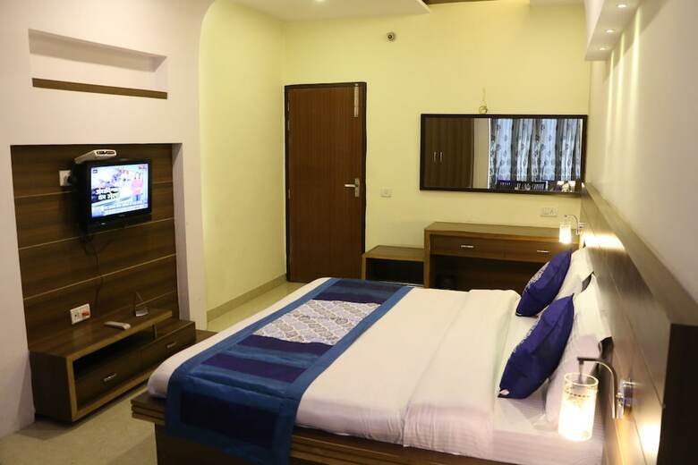 Oyo 3144 Hotel Sunder Classic