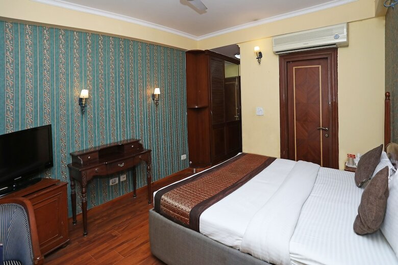 Hotel Oyo 8465 Near Sahara Mall