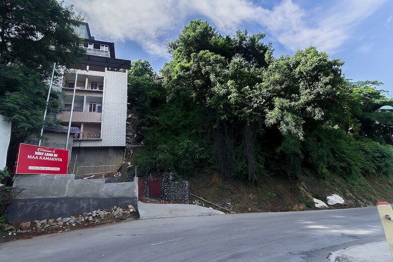 Hotel Oyo 5638 Om Regency I