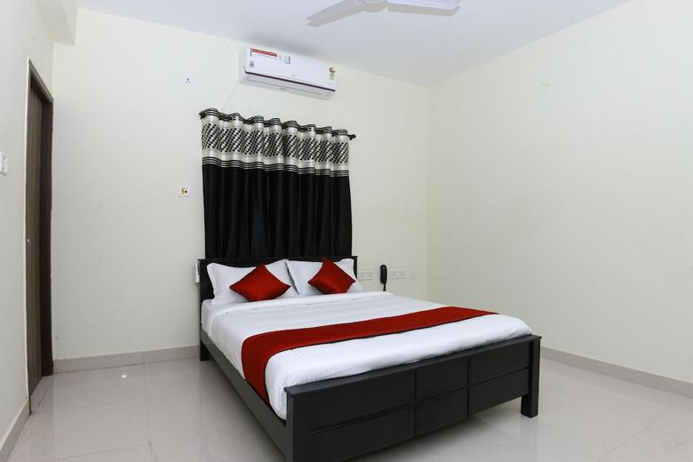 Oyo 10027 Hotel Red Petal