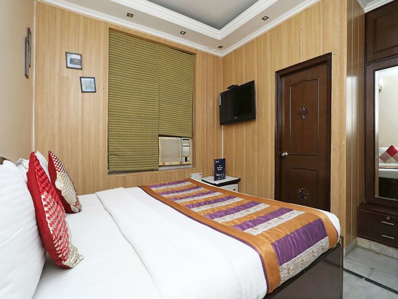 Oyo 9298 Hotel Sands Inn