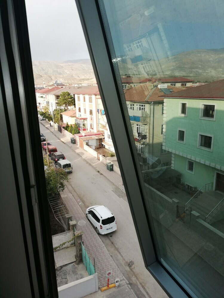 Hotel Er Sat Home Suit Otel