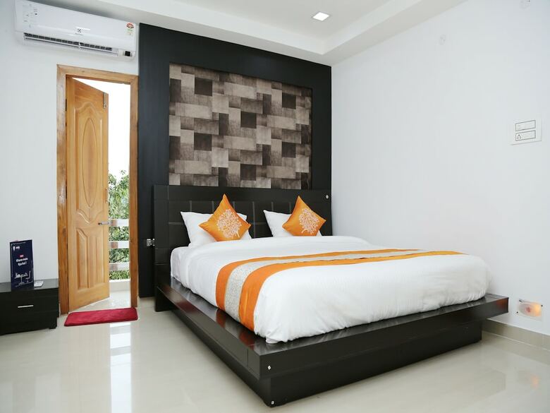 Hotel Oyo 5566 The Blu Bell