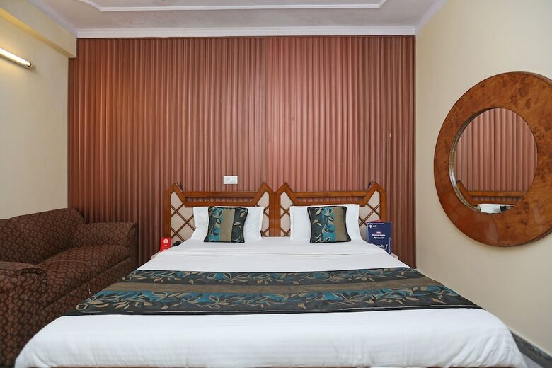 Oyo 9554 Hotel Grand Plaza