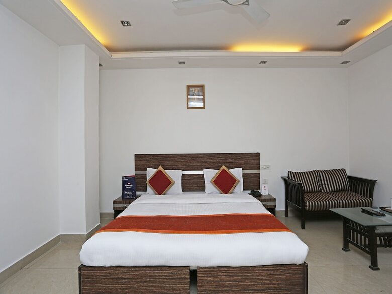 Oyo 10257 Hotel Lotus Park