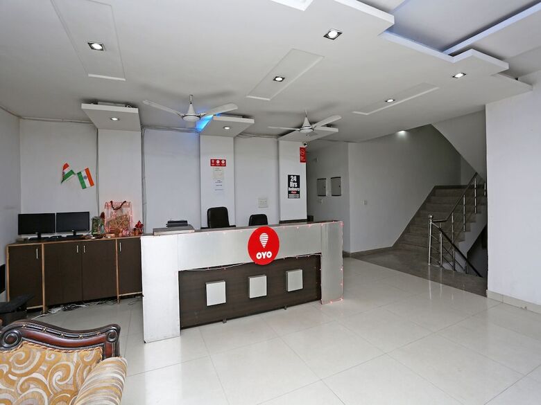 Oyo 10257 Hotel Lotus Park