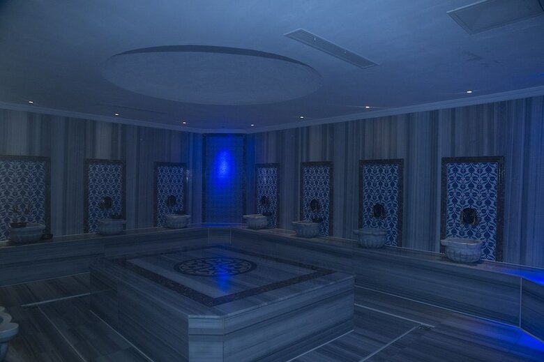 Winter City Hotel