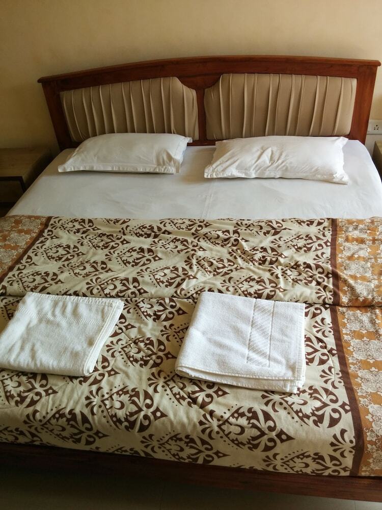 Goan Clove Apartment Hotel