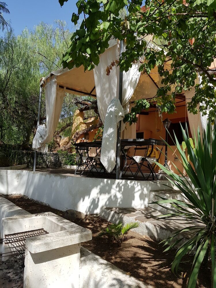 Villa Mariella Pittorino B&B