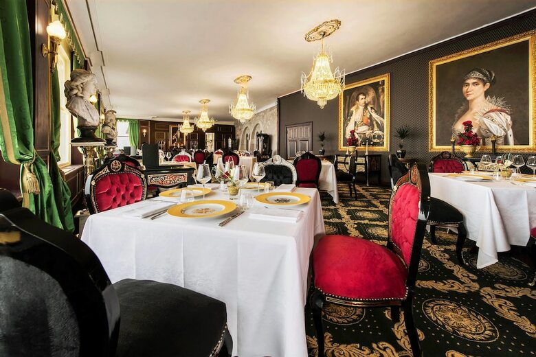 Hotel Ch�teau Le Prieur� - Younan Collection