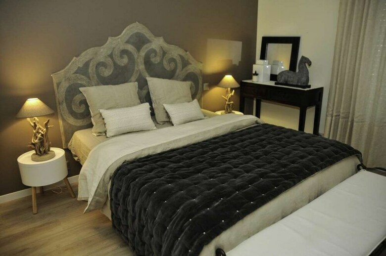 Hotel Escapades Lointaines Chambres D'h�tes B&B