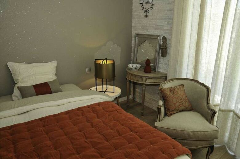 Hotel Escapades Lointaines Chambres D'h�tes B&B