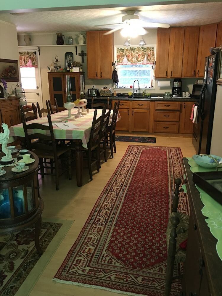 The Ashe Farm Bed & Breakfast