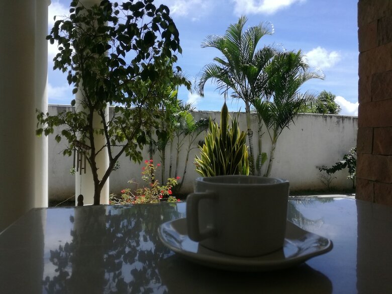 Bahama Breeze Beach Apartment B&B