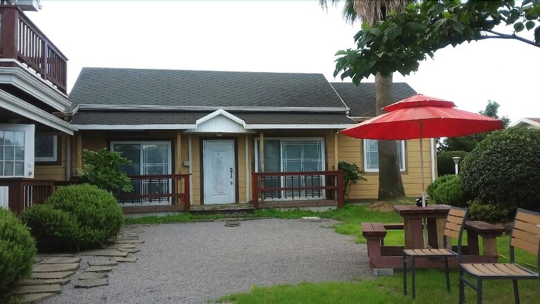 Pension Jeju Good House