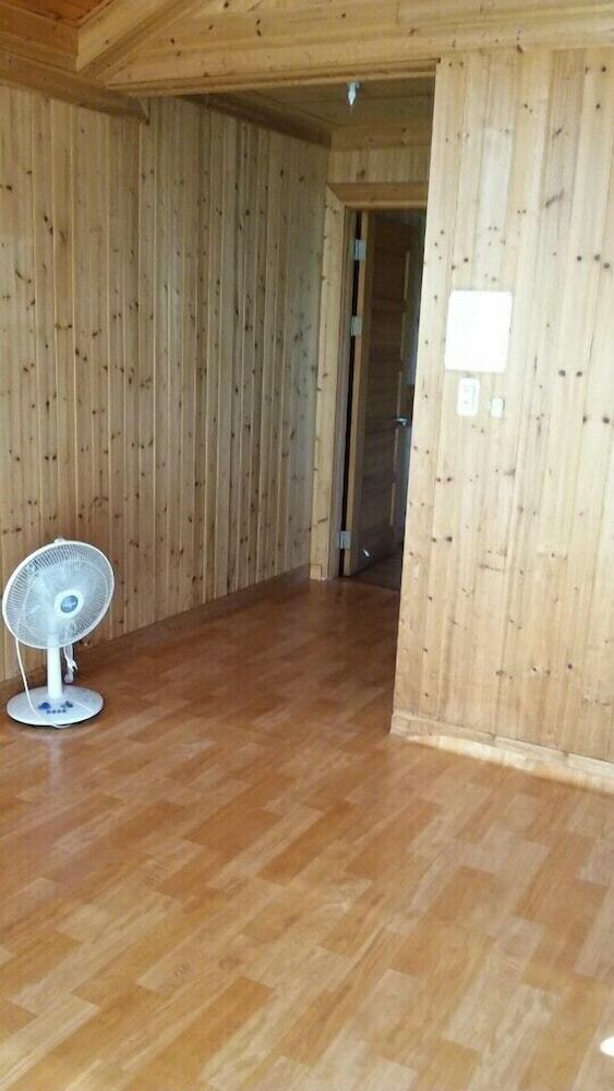 Pension Jeju Good House