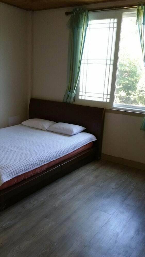 Pension Jeju Good House