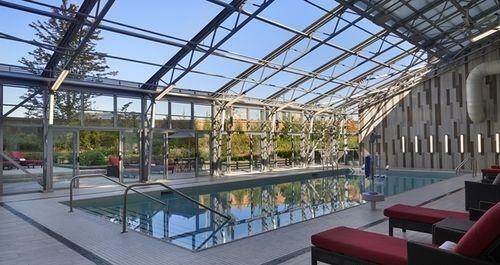 Hilton Toronto Airport Hotel & Suites