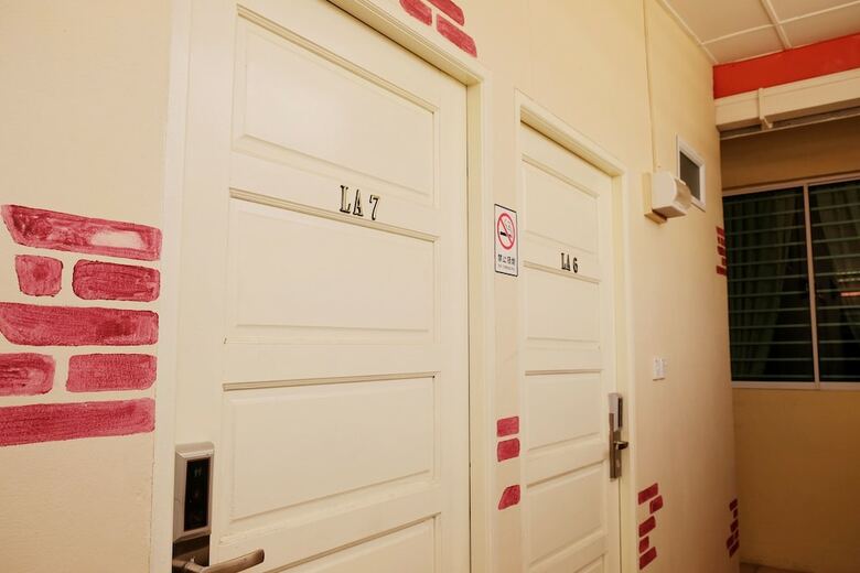 Hotel Natol Homestay - L.a