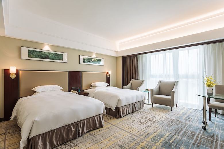 Vaya International Hotel