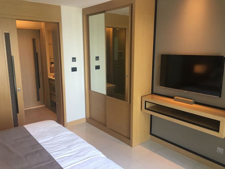 Patong Beach Luxury Hotel Apartment