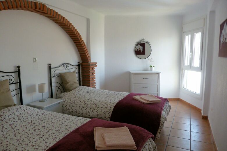 Apartamentos Tahiti Nerja Bluewater
