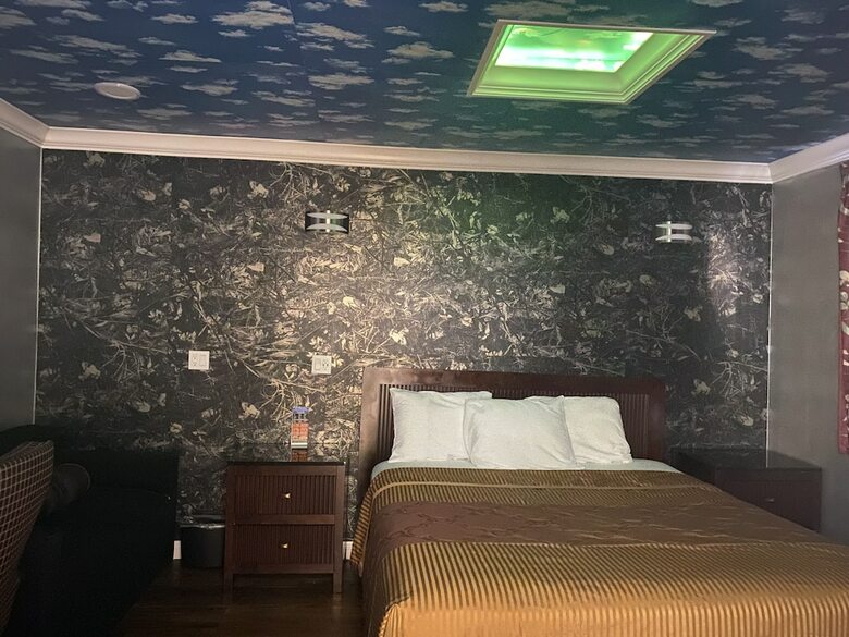Orange Villa Park Motel